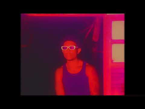 matchola - ELETROLOVE! feat. Caio Bud (OFFICIAL VIDEO)