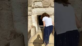 Download lagu The EXACT PLACE where JESUS WAS BORN mp3 Download lagu The EXACT PLACE where JESUS WAS BORN mp3