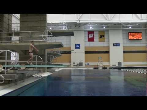 Front Dive Tuck 101C.MTS