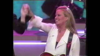 Video thumbnail of "He thinks he'll keep her - Mary Chapin Carpenter (live 1993)"