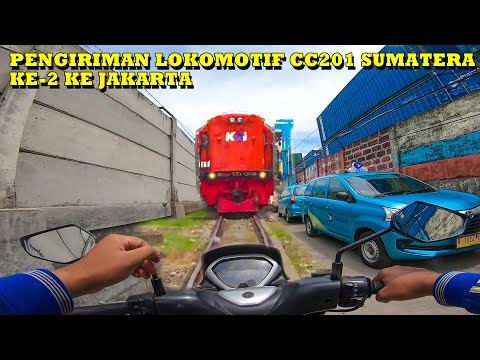 After a long delay at Bakauheni Port, the second CC 201 Sumatra locomotive finally arrived in Jak...