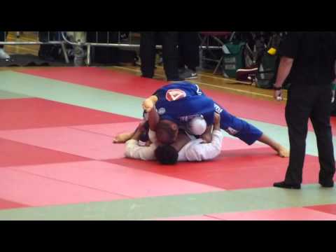 Lucio Rodrigues vs Max Campos - IBJJF London Winter Open 2016 - Black Adult - Open