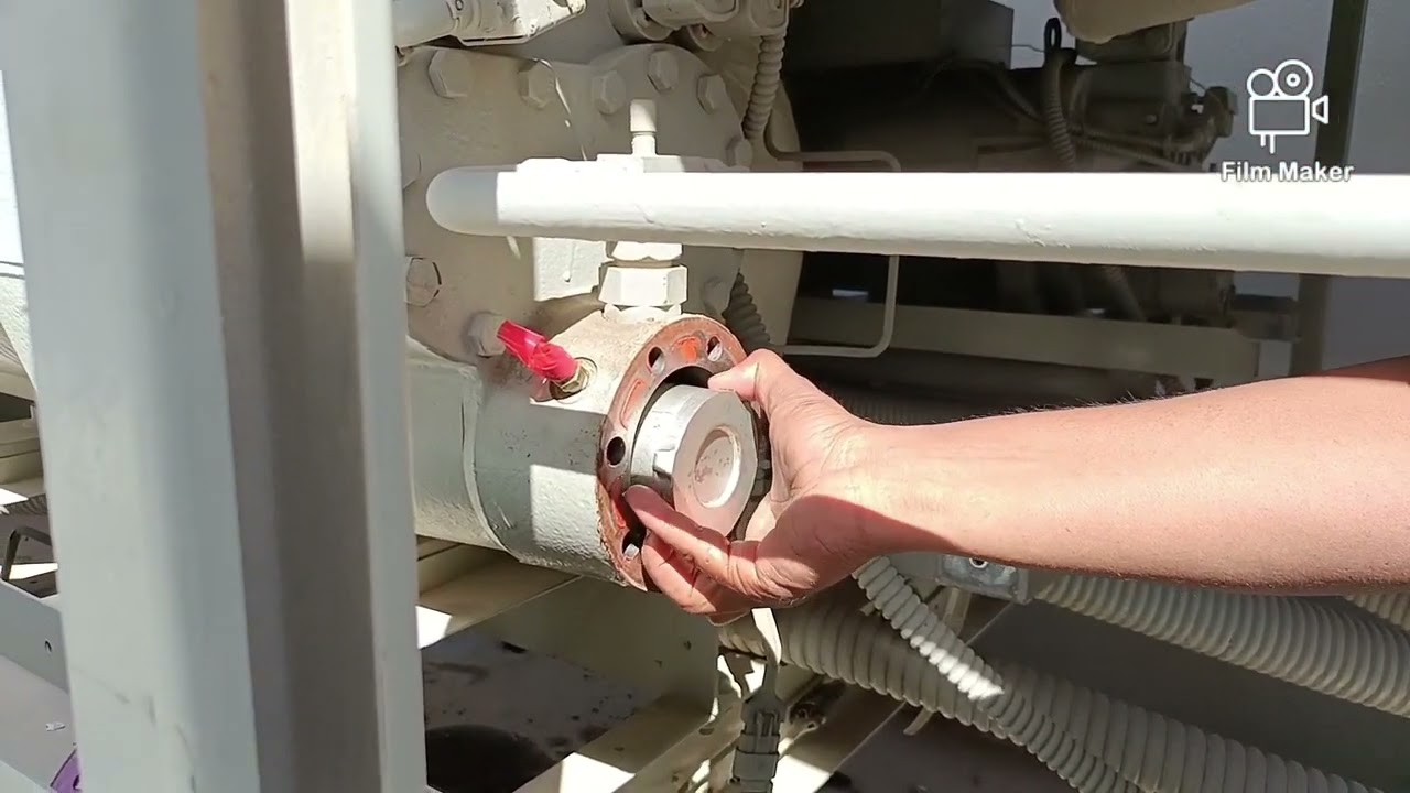 TRANE RTAC Chiller compressor oil filter replacement