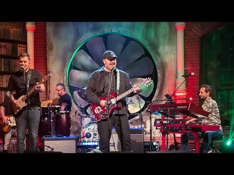 IMT Smile - Nič sa nemení (feat. Peter Marcin) a Ľudia nie sú zlí + Exotika (Neskoro Večer)