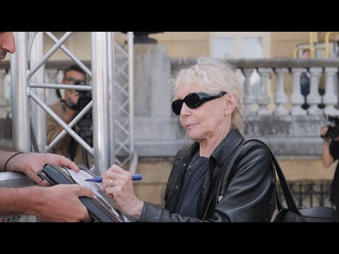 Llegada de Claire Denis ''Le Cri Des Gardes / The Fence'' (S.O.) 2025