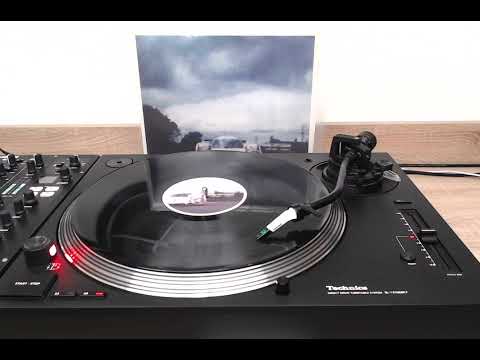 DJ Sandy* Vs Housetrap – Overdrive Moguai's Amnesia Fog Generator Remix