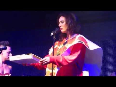 Laura Benanti - Shake Something I'm Giving Up On U