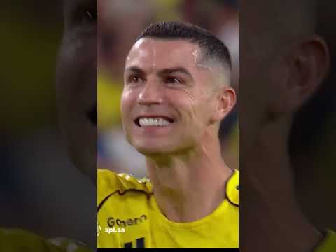 Почему Роналду заставил свою жену переодеться? 😱😡 #shorts #ronaldo