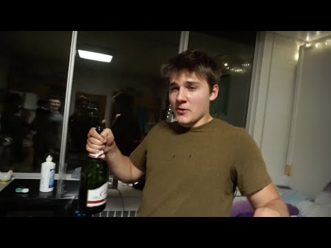 HOW TO BE A COLLEGE KID!! | David Dobrik