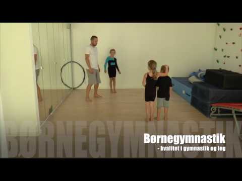 download lagu mp3 mp4 Mak Og Par, download lagu Mak Og Par gratis, unduh video klip Mak Og Par