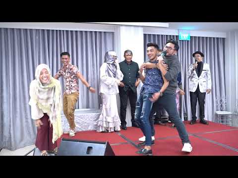 6 Dec 2019   Ezad Lazim @ Fave Singapore With fans 3