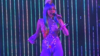 “Karen Don’t Be Sad” Miley Cyrus &amp; The Flaming Lips@Electric Factory Philadelphia 12/5/15