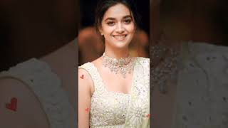 Download lagu 📻Old is Gold📻 🎶❤️Keerthy suresh🎧😍 #shorts #hindisong  #viral #status #youtubeshorts #love #hindi mp3