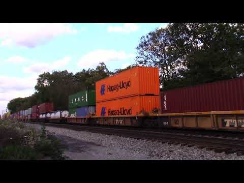 NORFOLK SOUTHERN GE ES44AC Southbound Intermodal Container Train