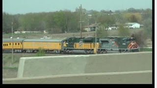 preview picture of video 'Two UP heritage units: UP 1983 & UP 1995, Spine Line, Nevada, Iowa!!'
