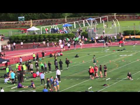 Twilight 4x100: Barlow wins