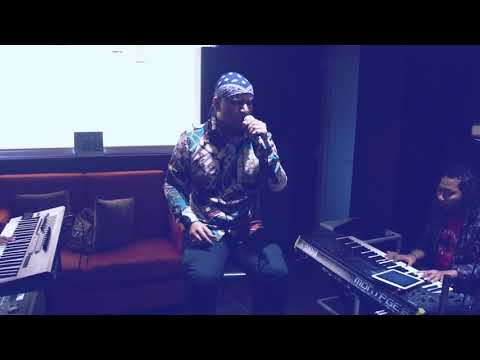 SHAIL HADA FIRST JAMMING WITH BAND ON "TERA ZIKR HAI" SONG.