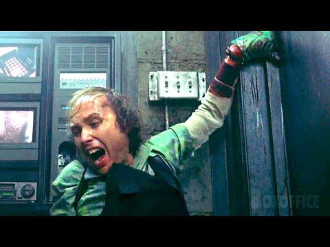 Raul says bye bye to his fingers | Panic Room | CLIP