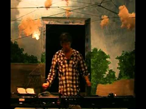 Dirt Crew Showcase: Mano le Tough @ RTS.FM Berlin - 17.09.2010