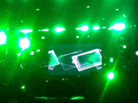 Fatboyslim destroying the stage@ demf/movemnt2011