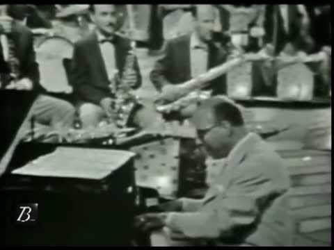 Pippo Barzizza, ospite di Gorni Kramer a "Buone Vacanze", dirige "I can't give you..." (1959)