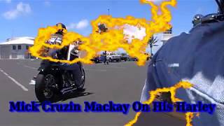 preview picture of video 'Mick Aplin Cruzin Mackay On His Harley'