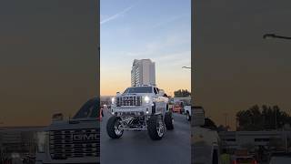 Download lagu GMC AND CHEVY TRUCKS 💪 SEMA 2023 #sema #truck #semashow mp3