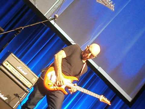 JOE SATRIANI JUST LIKE LIGHTNING SYDNEY MASTERCLASS