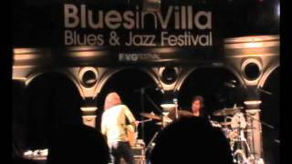 07 - Spoonful - Robben Ford Band 2011   Live Blues in Villa   Brugnera PN Italy   11 07 2011