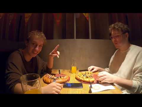 Hugo will ins CASINO mit NQRMAN