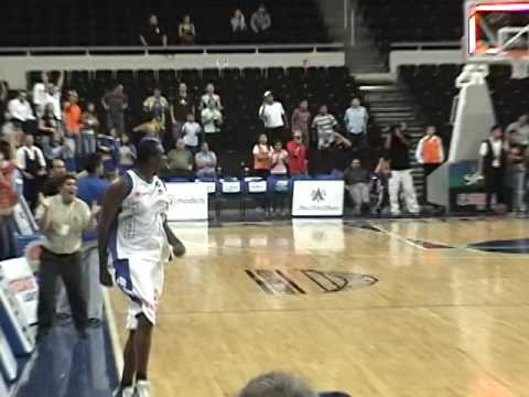 Fuerza Regia  2005 - Triple para enviar a tiempo extra vs la Ola Roja.