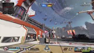 【APEX】day389　エスカレーターの揉め事に巻き込まれかけた