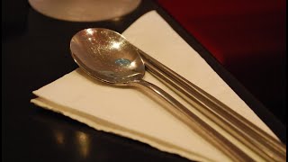 How to use Spoon and chopsticks when eating Korean food