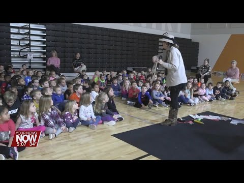 Award winning children's author visits Elida Elementary