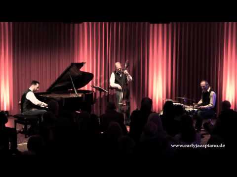 van den Valentyn Trio - LIVE - Boogie Woogie Be With Me