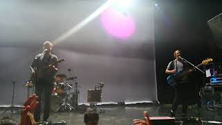 Django Django - Life's a Beach - (Plaza Condesa 19-10-18)