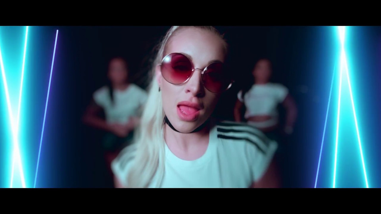 Carina Dahl — You On Me