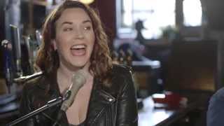 Sunny Ozell - I Can't Help It (If I'm Still in Love With You) (by Hank Williams) - Live & Acoustic