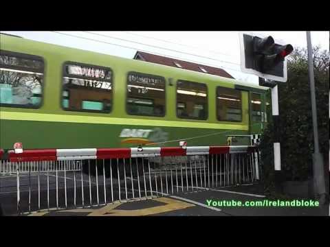 Sandymount Level Crossing - Dart number 8117