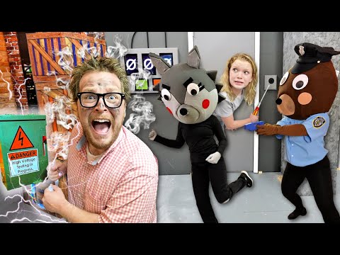 Roblox PIGGY In Real Life - Book 2 Chapter 1 Alleys | Game Over