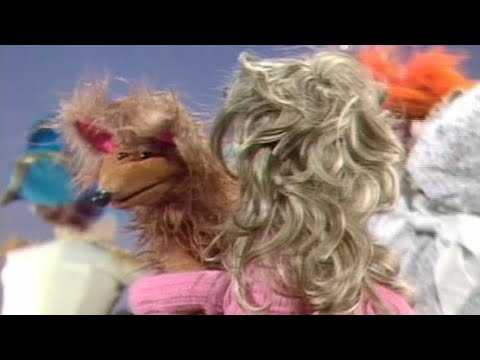 The Muppet Show - 102: Connie Stevens - At The Dance (1976)