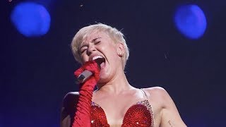 Miley Cyrus - FU (Live at the Bangerz Tour)