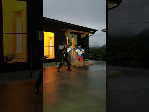 息子のカウンターに驚く親父　ボクシングトレーニング１分にまとめた#shorts