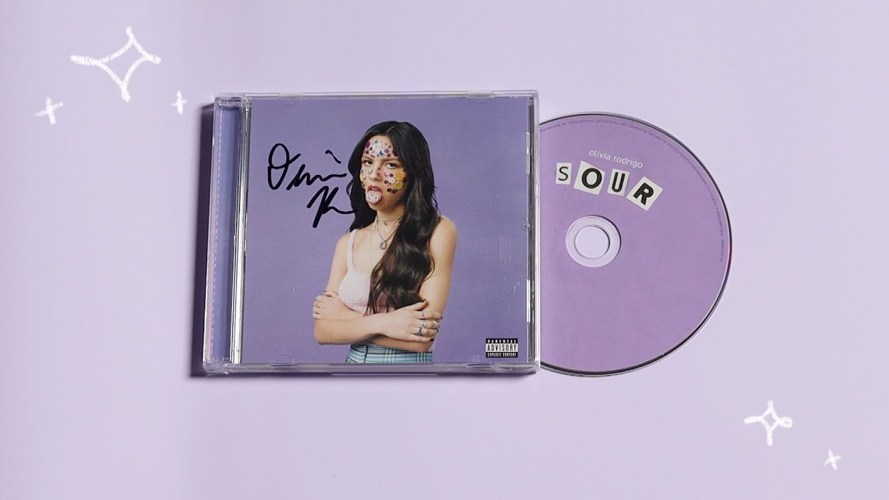 OLIVIA RODRIGO - SOUR (SIGNED CD - CD AUTOGRAFADO)
