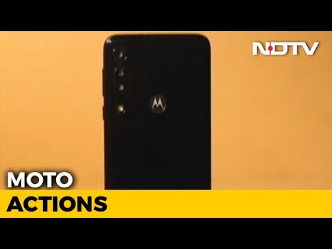 Macro Look at Moto's Budget Phone