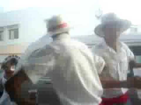 Andres repasate el motor