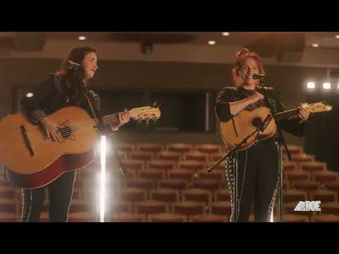 Flor De Toloache - Besos De Mezcal (Live on BOE)