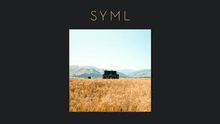 Kadr z teledysku Symmetry tekst piosenki SYML