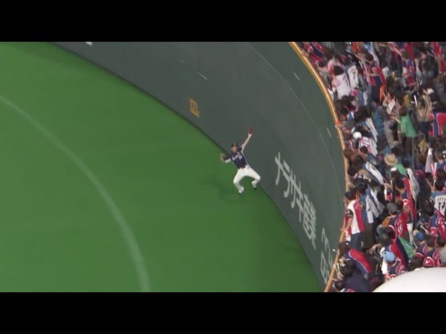 【7回裏】名手の超ファインプレー!! ライオンズ・秋山 華麗なジャンピングキャッチを見せる!! 2019/7/3 F-L