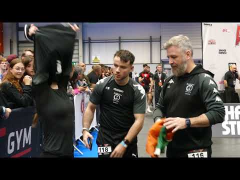 Aine Hanley Vs Kelly Staddon - Aine Walkout